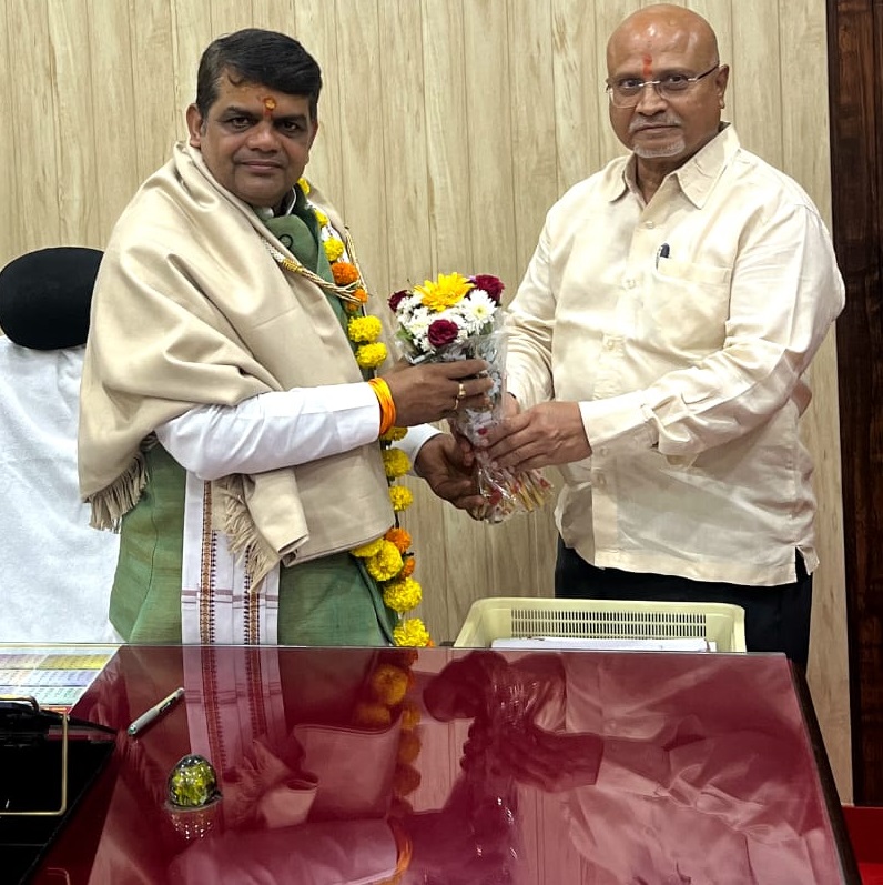 Registrar and new VC